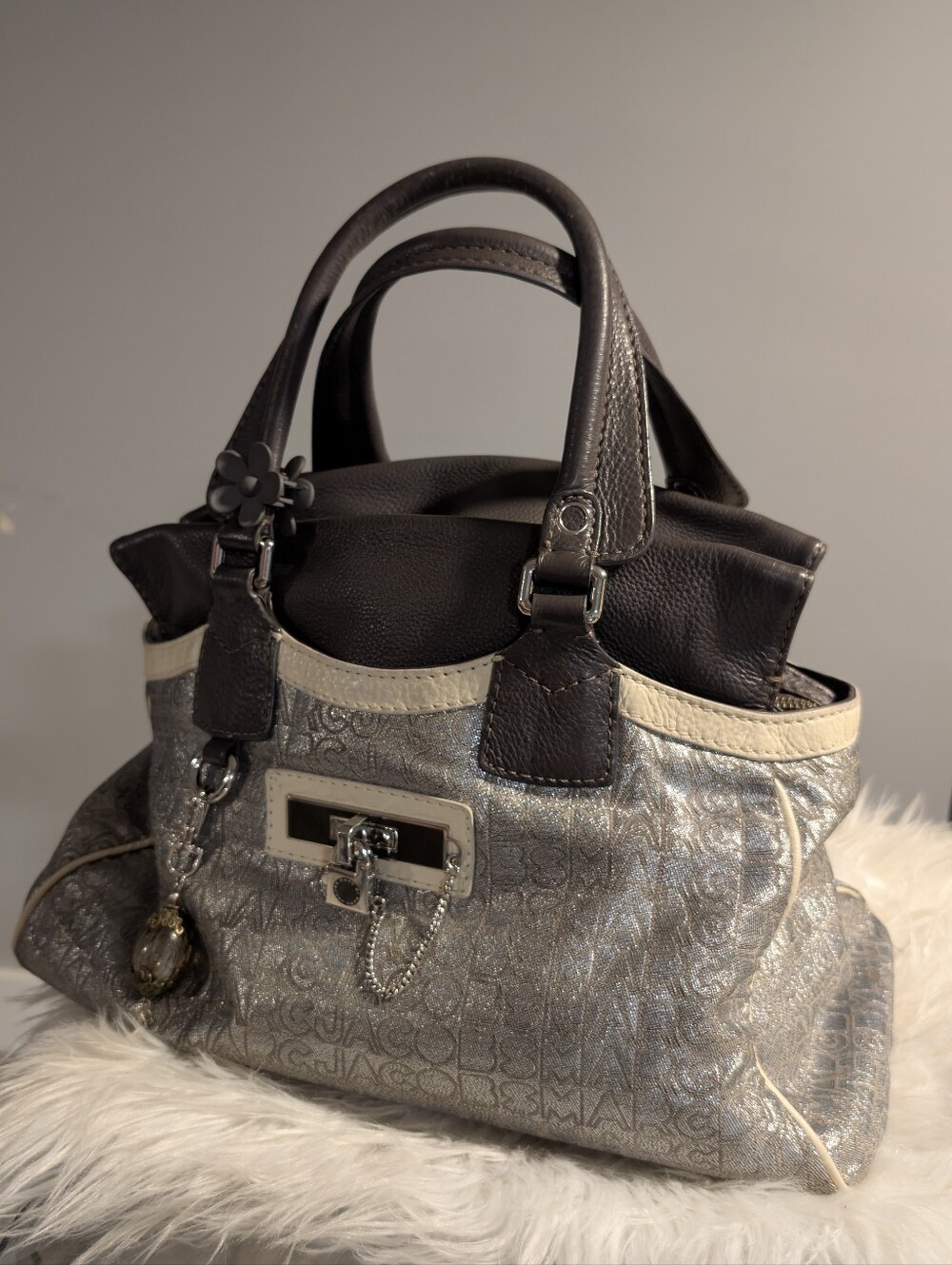 RARE Y2K Beautiful Marc Jacobs Silver Metallic Satchel with Grey Leather Trim - Picture 4 of 10
